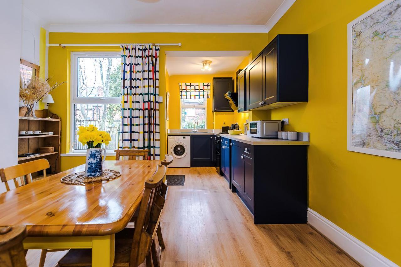 Cosy House With Garden & Parking, Sheffield Villa Exteriör bild