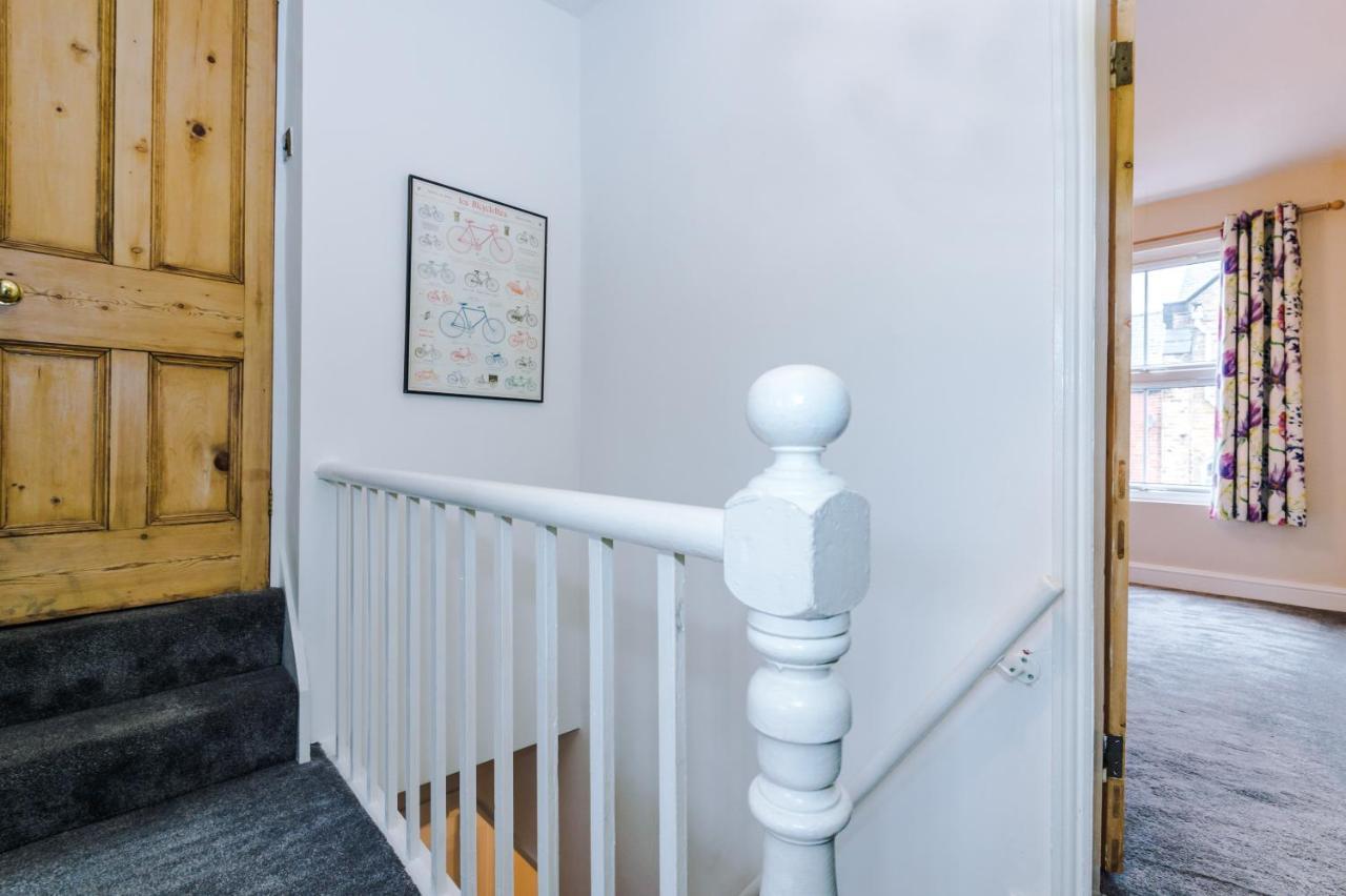 Cosy House With Garden & Parking, Sheffield Villa Exteriör bild