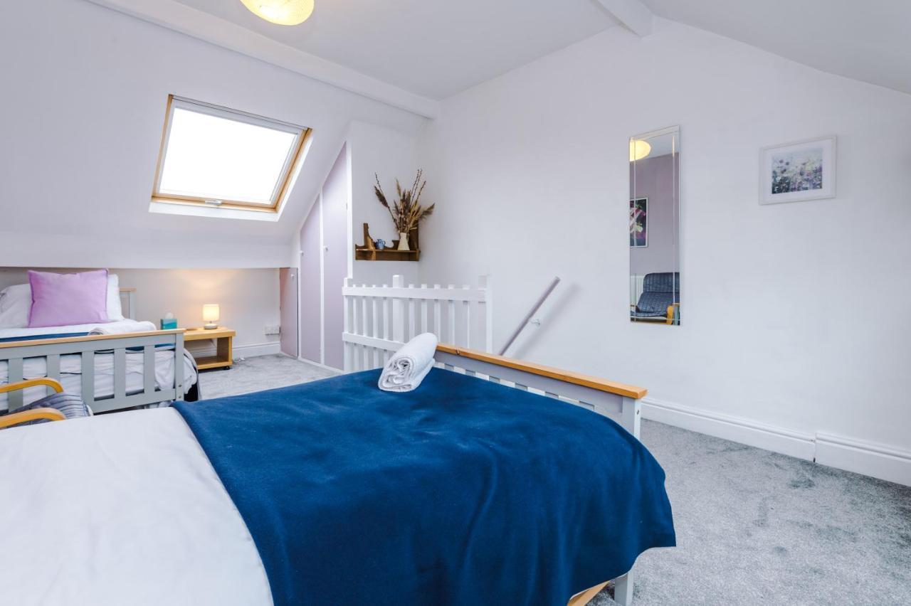 Cosy House With Garden & Parking, Sheffield Villa Exteriör bild