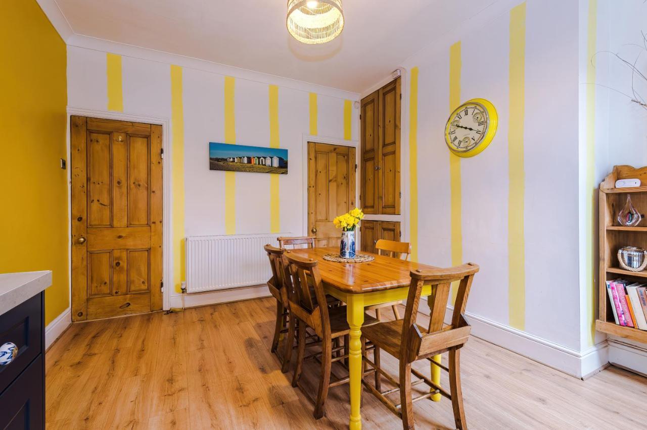 Cosy House With Garden & Parking, Sheffield Villa Exteriör bild