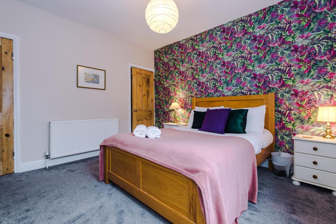 Cosy House With Garden & Parking, Sheffield Villa Exteriör bild
